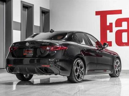 2022 Alfa Romeo Giulia - Image 4 of 9