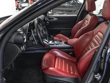 2022 Alfa Romeo Giulia - Image 6 of 9