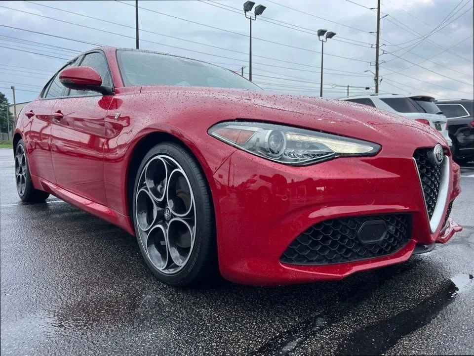 2022 Alfa Romeo Giulia - Image 11 of 20