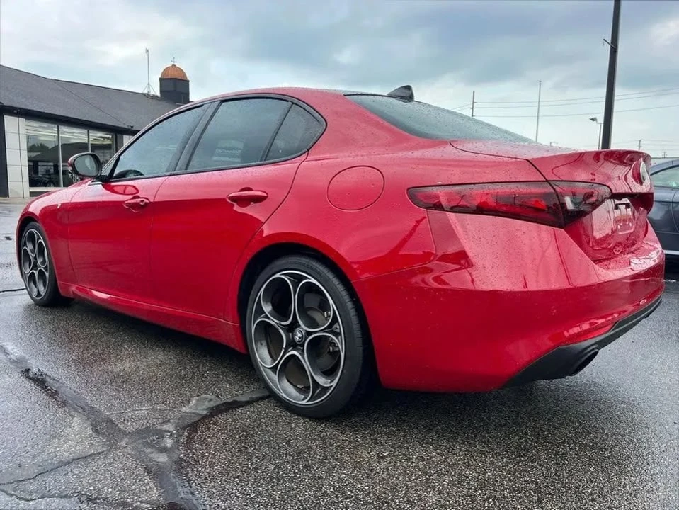 2022 Alfa Romeo Giulia - Image 4 of 20