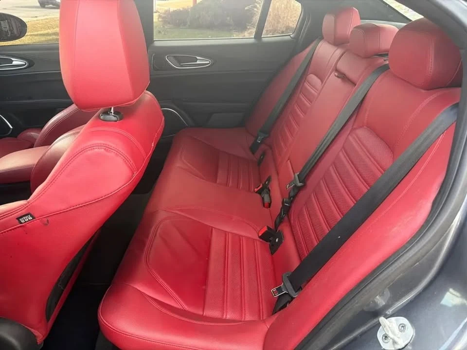 2022 Alfa Romeo Giulia - Image 12 of 13