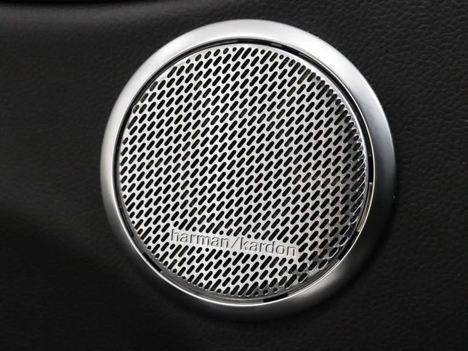 2022 Alfa Romeo Giulia - Image 8 of 15