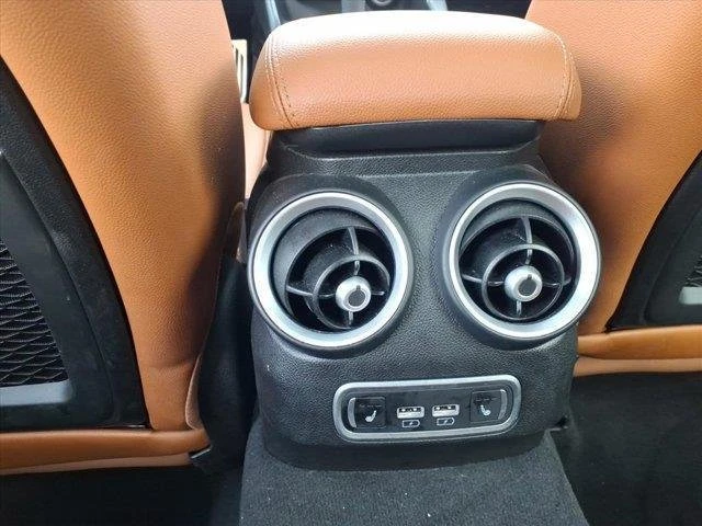 2022 Alfa Romeo Giulia - Image 16 of 20