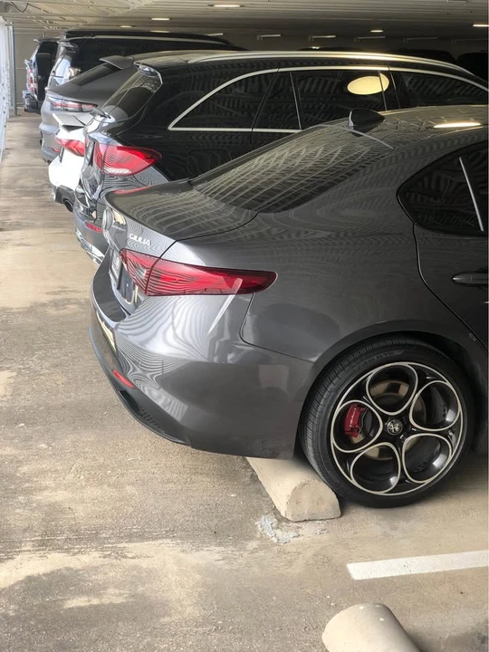 2022 Alfa Romeo Giulia - Image 4 of 7