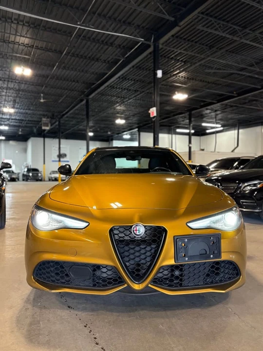 2022 Alfa Romeo Giulia - Image 4 of 16