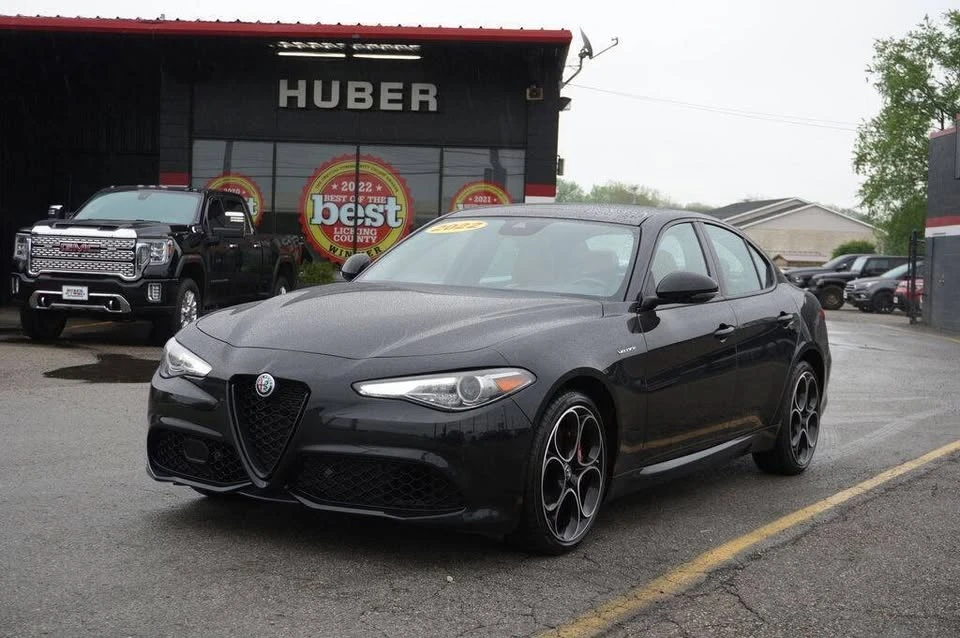 2022 Alfa Romeo Giulia - Image 3 of 20