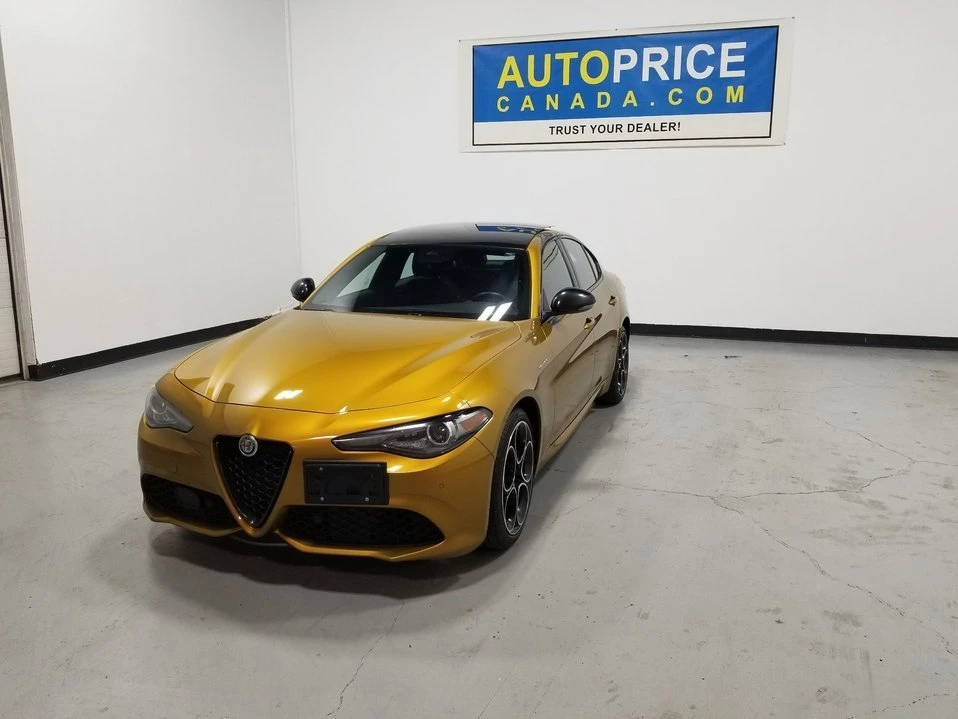 2022 Alfa Romeo Giulia - Image 3 of 18