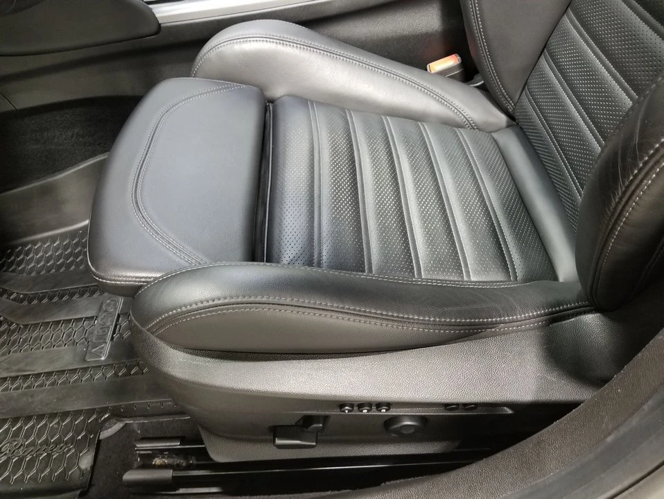 2022 Alfa Romeo Giulia - Image 9 of 18