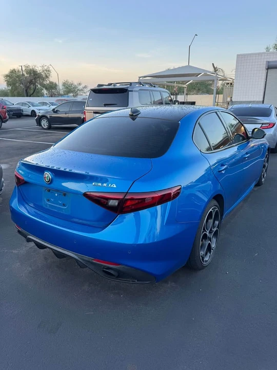 2022 Alfa Romeo Giulia - Image 5 of 7