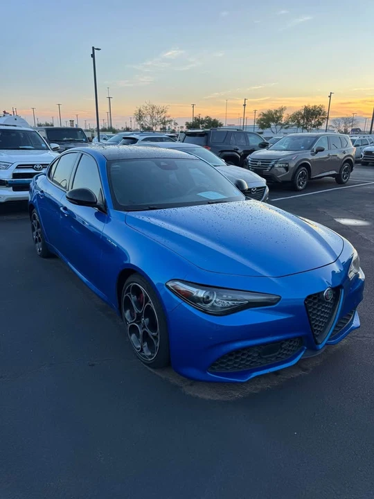 2022 Alfa Romeo Giulia - Image 2 of 7
