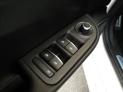 2022 Alfa Romeo Giulia - Image 11 of 20