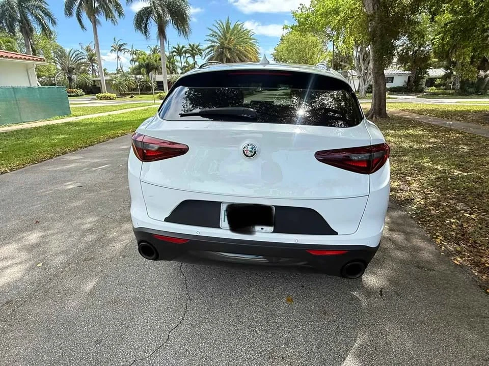 2022 Alfa Romeo Giulia - Image 4 of 16