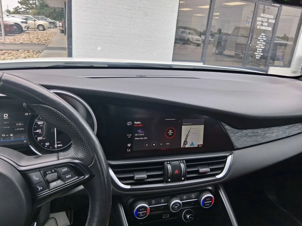 2022 Alfa Romeo Giulia - Image 8 of 8