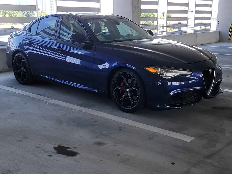 2022 Alfa Romeo Giulia - Image 2 of 2