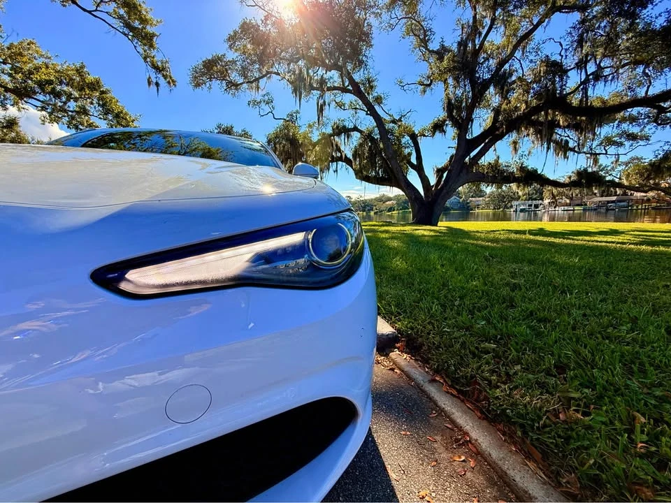 2022 Alfa Romeo Giulia - Image 17 of 18