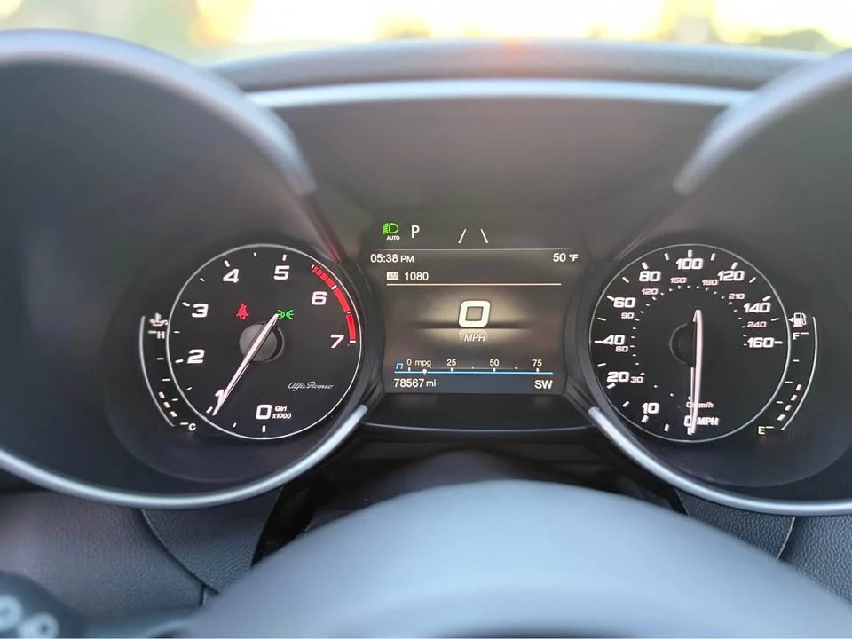 2022 Alfa Romeo Giulia - Image 20 of 20