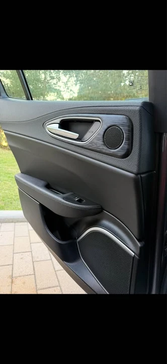 2022 Alfa Romeo Giulia - Image 11 of 14