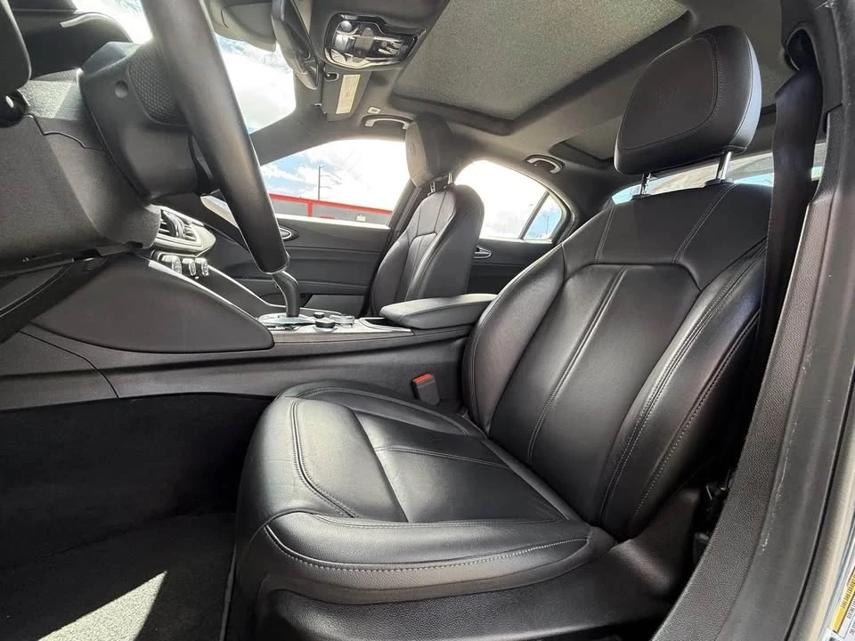 2022 Alfa Romeo Giulia - Image 6 of 18