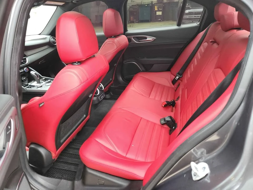 2022 Alfa Romeo Giulia - Image 10 of 11