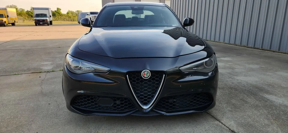 2022 Alfa Romeo Giulia - Image 6 of 19