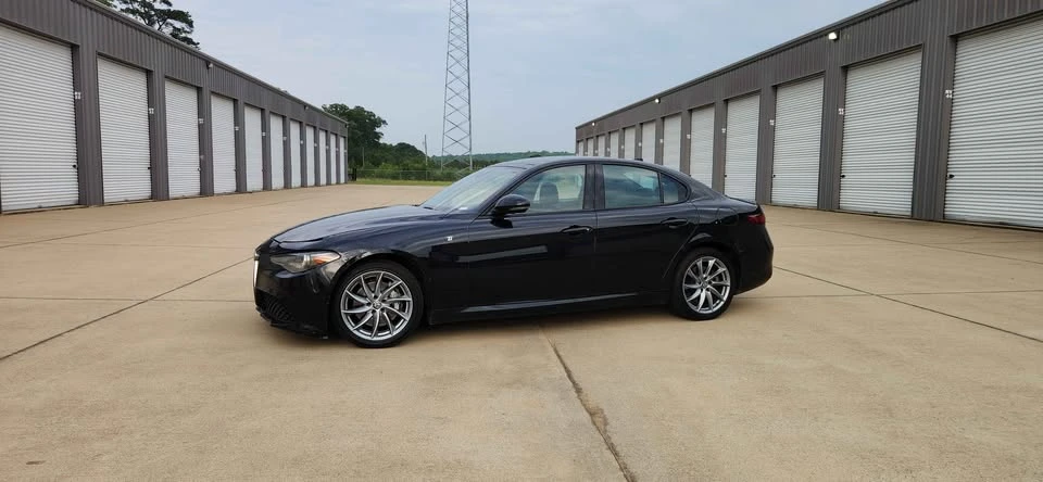 2022 Alfa Romeo Giulia - Image 3 of 13