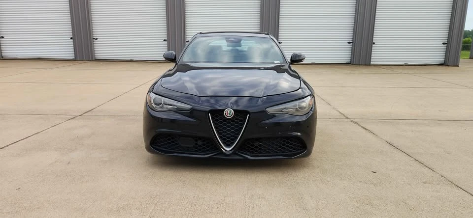 2022 Alfa Romeo Giulia - Image 6 of 13