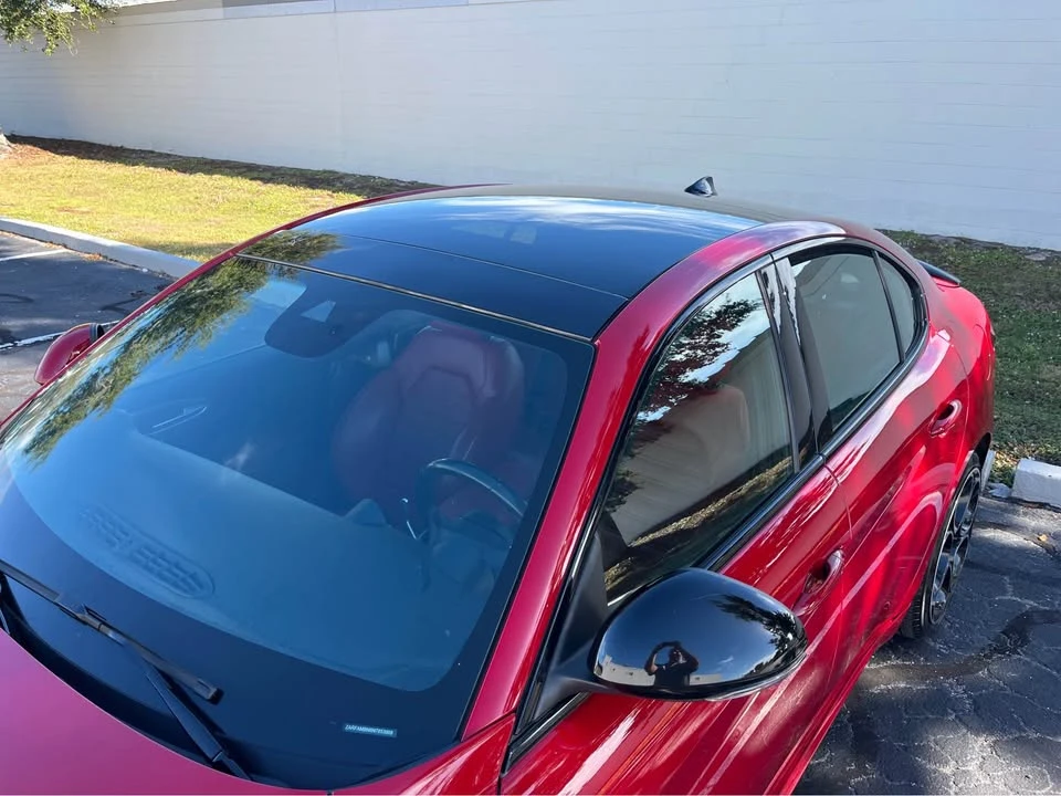 2022 Alfa Romeo Giulia - Image 15 of 17