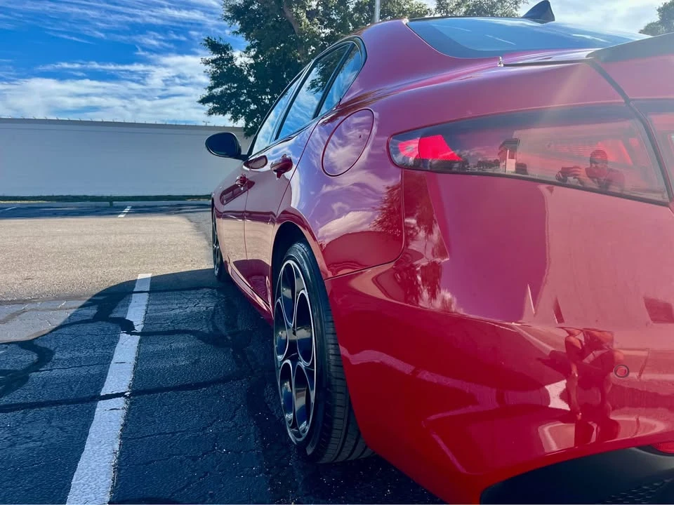 2022 Alfa Romeo Giulia - Image 6 of 17