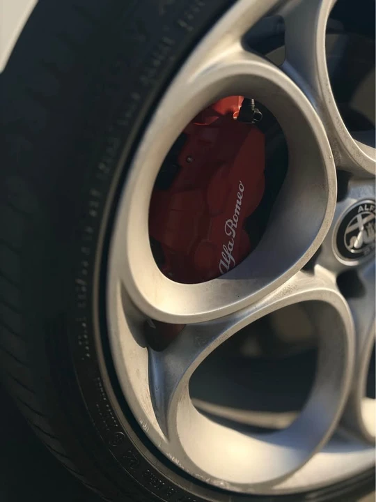 2022 Alfa Romeo Giulia - Image 4 of 5
