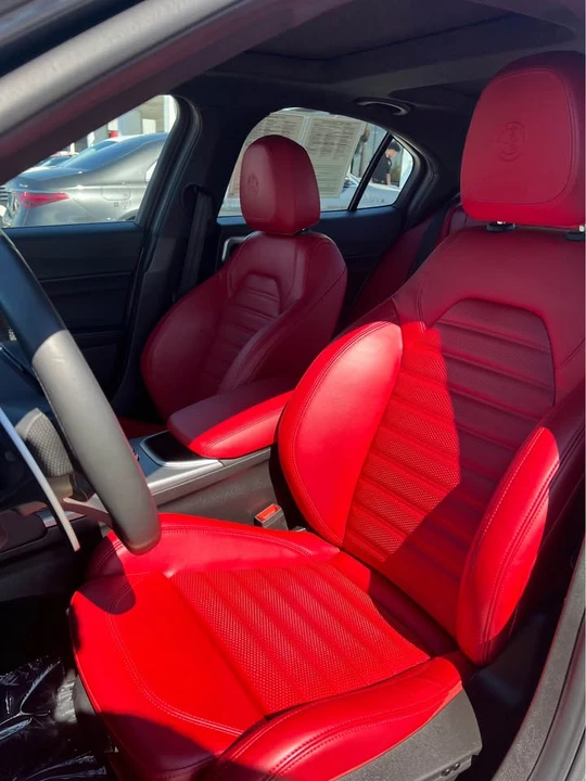 2022 Alfa Romeo Giulia - Image 8 of 13