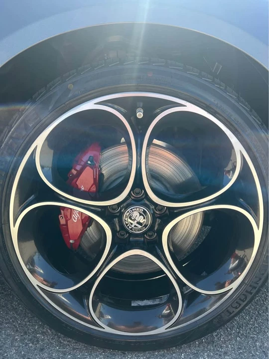 2022 Alfa Romeo Giulia - Image 6 of 13