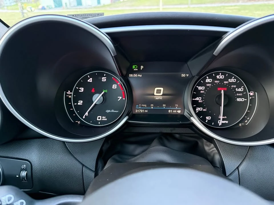 2022 Alfa Romeo Giulia - Image 3 of 17