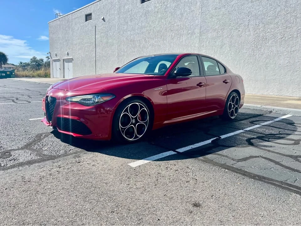 2022 Alfa Romeo Giulia - Image 3 of 16