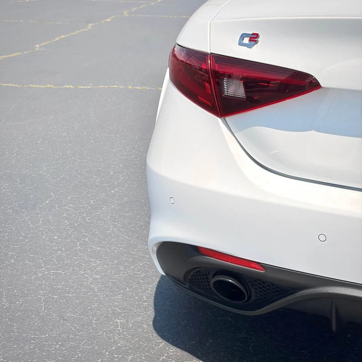 2022 Alfa Romeo Giulia - Image 5 of 20