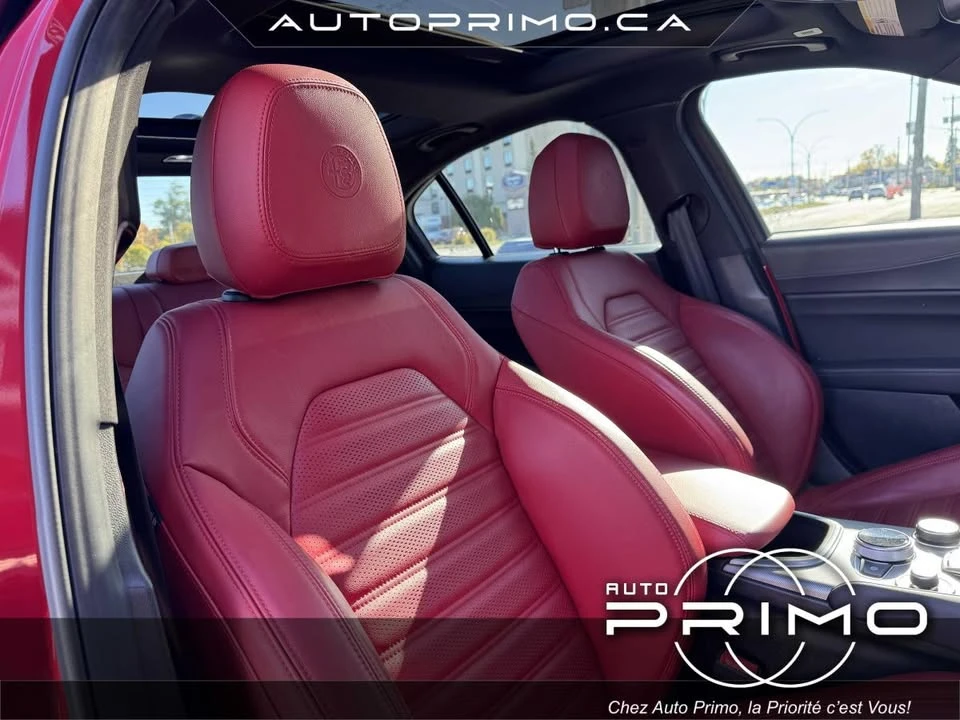 2022 Alfa Romeo Giulia - Image 19 of 19