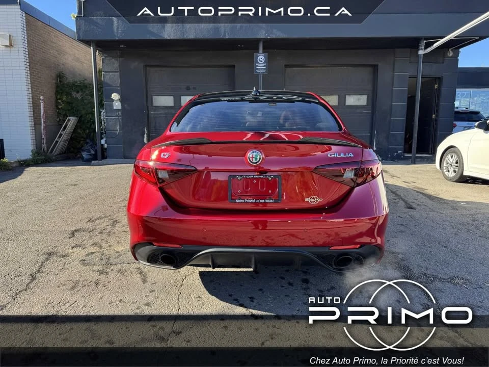 2022 Alfa Romeo Giulia - Image 5 of 19