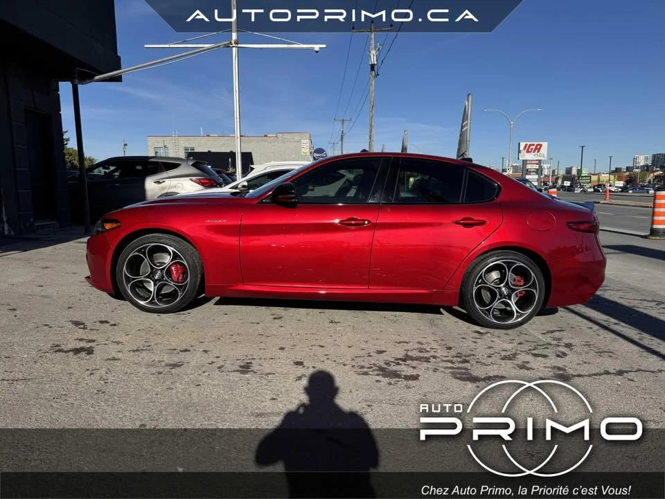 2022 Alfa Romeo Giulia - Image 8 of 20