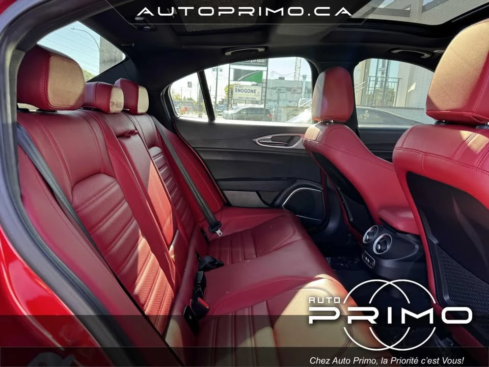 2022 Alfa Romeo Giulia - Image 18 of 20