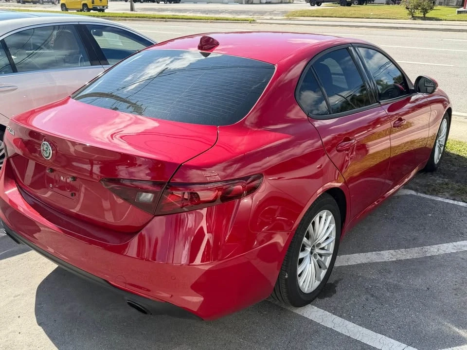 2022 Alfa Romeo Giulia - Image 3 of 13