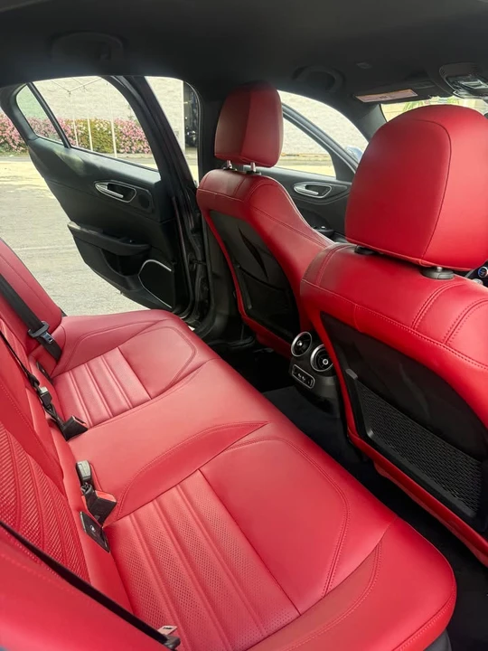 2022 Alfa Romeo Giulia - Image 7 of 14