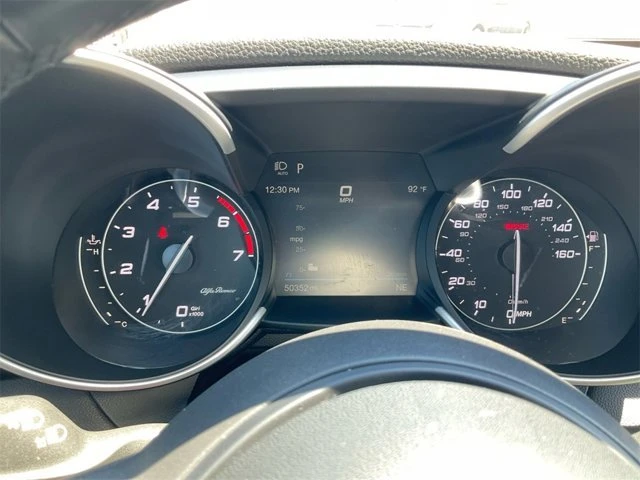 2022 Alfa Romeo Giulia - Image 17 of 19