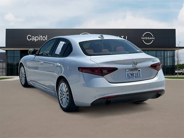 2022 Alfa Romeo Giulia - Image 6 of 19