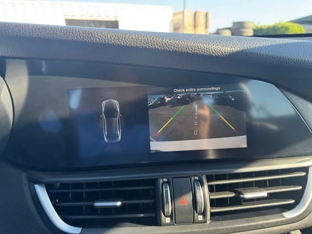 2022 Alfa Romeo Giulia - Image 19 of 19