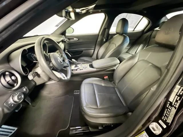 2022 Alfa Romeo Giulia - Image 6 of 6