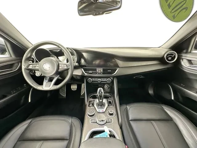 2022 Alfa Romeo Giulia - Image 3 of 18