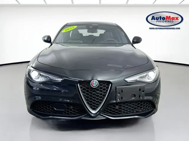 2022 Alfa Romeo Giulia - Image 7 of 18