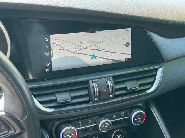 2022 Alfa Romeo Giulia - Image 19 of 20