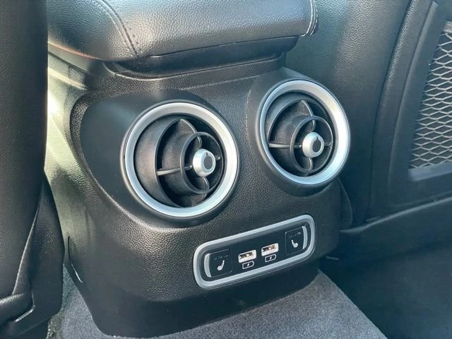 2022 Alfa Romeo Giulia - Image 8 of 20