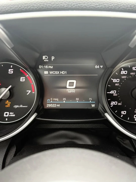 2022 Alfa Romeo Giulia - Image 14 of 14