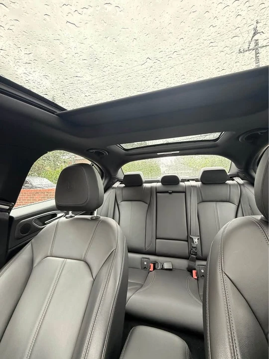 2022 Alfa Romeo Giulia - Image 10 of 14